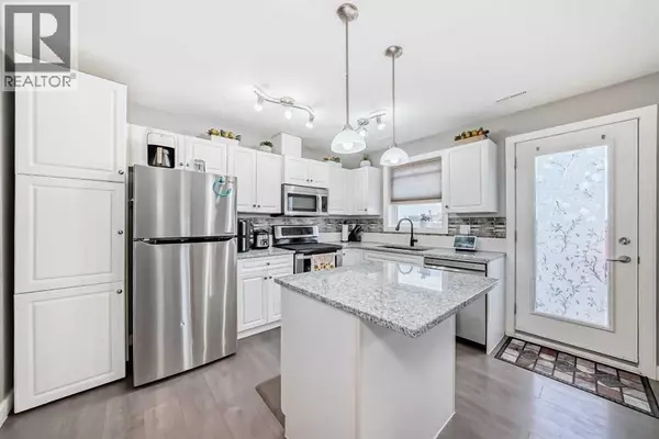 Okotoks, AB T1S2G4,302, 50 Westland Road