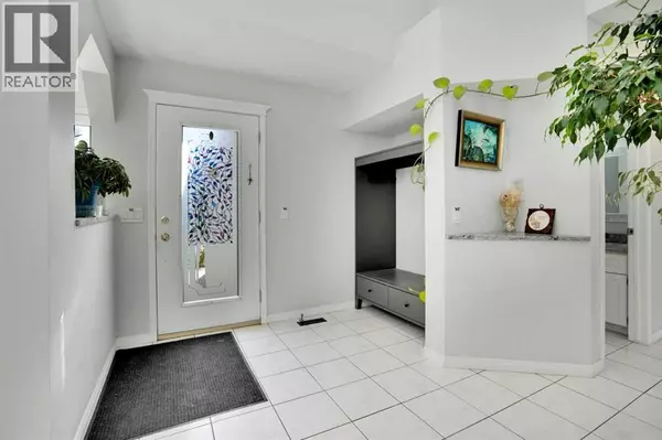 Calgary, AB T2J7B3,134 Diamond Drive SE