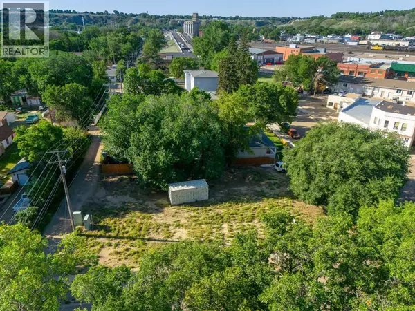 Medicine Hat, AB T1A0Y9,925 Yuill Street SE