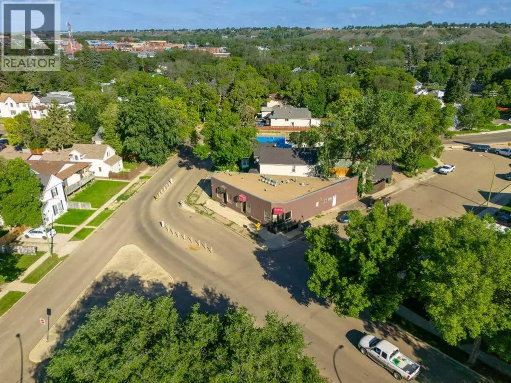 Medicine Hat, AB T1A0Y9,925 Yuill Street SE