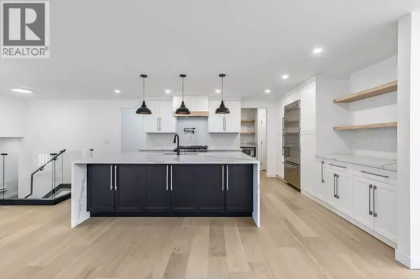 Calgary, AB t2j2x3,13016 Lake Twintree Road SE