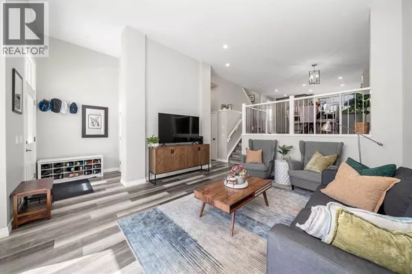 Calgary, AB T3M2W4,374 Magnolia Square SE