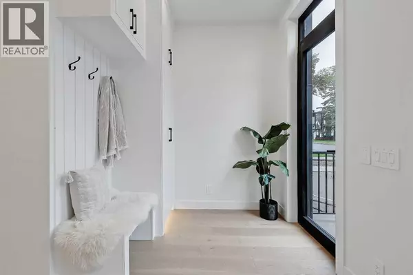 Calgary, AB T2N0T8,2718 5 Avenue NW