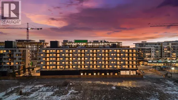 Calgary, AB T3H6L3,402, 8370 Broadcast Avenue SW