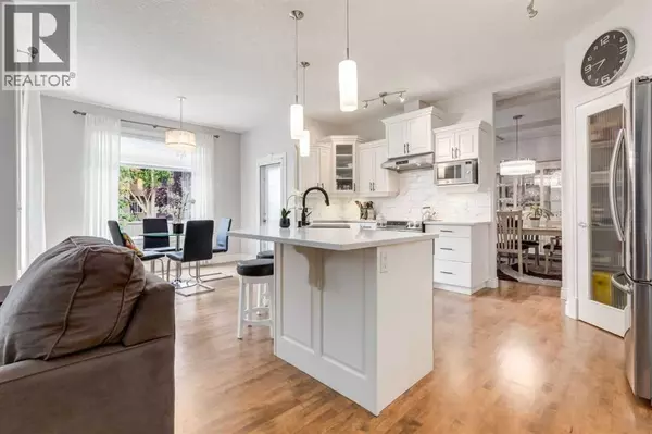 Calgary, AB T2Y5B2,213 Evergreen Plaza SW