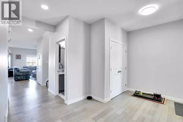 Calgary, AB T3J0Y6,99 Savanna Way NE