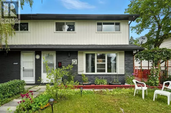 3209 Doverville Crescent SE, Calgary, AB T2B1V1