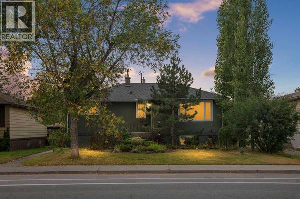 527 29 Street NW, Calgary, AB T2N2T4