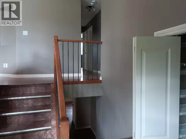 Sylvan Lake, AB T4S0C5,2 Holsworth Place