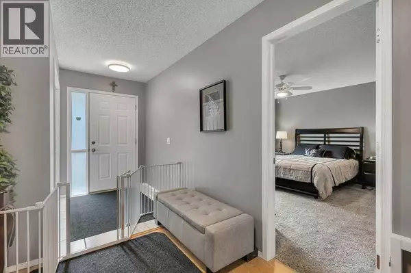 Calgary, AB T3B5T3,212 Valley Ridge Heights NW
