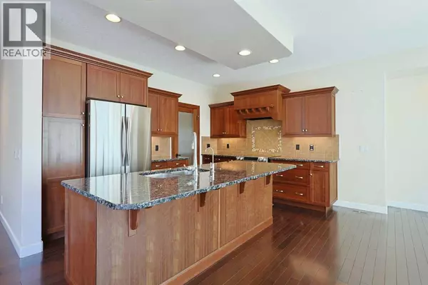 Calgary, AB T3L2Z7,55 Tuscany Estates Drive NW