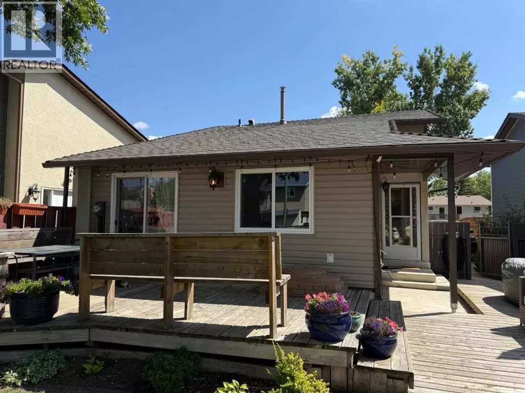 Lethbridge, AB T1K5A8,10 Columbia Place W