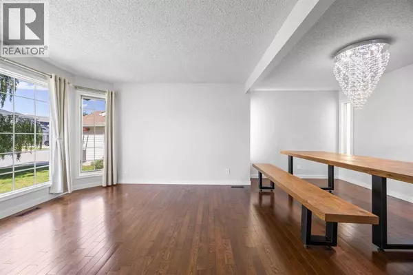 Calgary, AB T2C4C5,73 Riverview Close SE