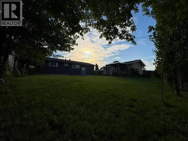 Fort Mcmurray, AB T9H2Z8,212 Silica Place