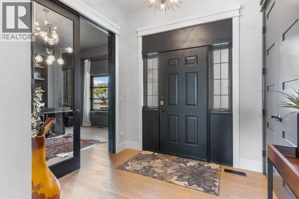 Chestermere, AB T1X1B5,732 West Chestermere Drive