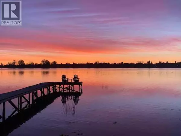 732 West Chestermere Drive, Chestermere, AB T1X1B5