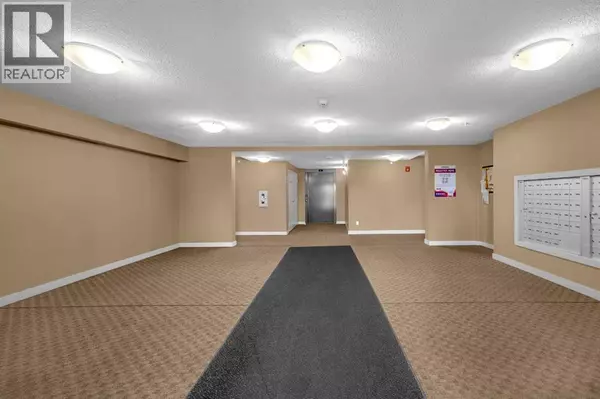 Calgary, AB T3J0S2,319, 5 Saddlestone Way NE