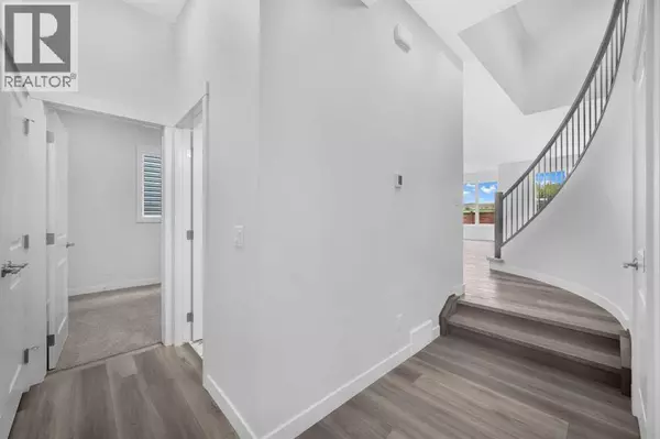 Airdrie, AB T4B0R7,1182 Chinook Winds Circle SW