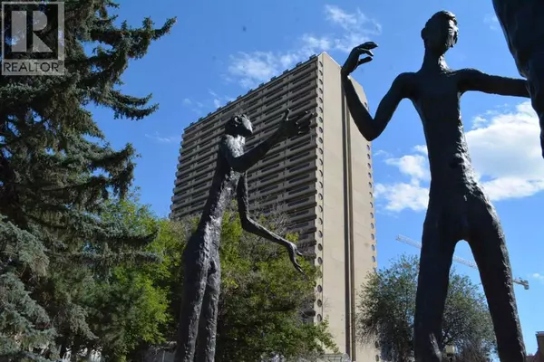 2412, 221 6 Avenue SE, Calgary, AB T2G4Z9