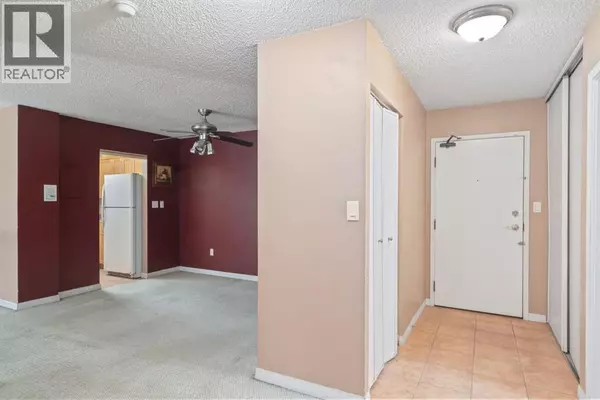 Calgary, AB T3C3R9,202, 1334 12 Avenue SW