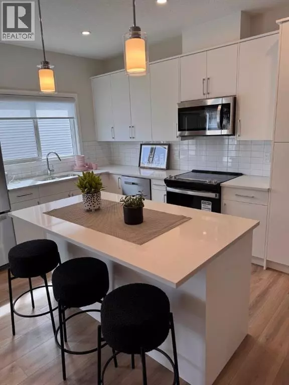 Calgary, AB T2X5R8,4 Wolf Hollow Road SE