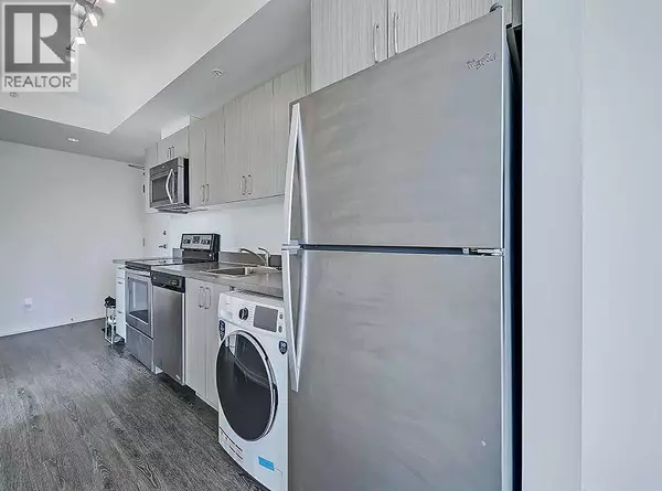 Calgary, AB T2G1T2,912, 450 8 Avenue SE