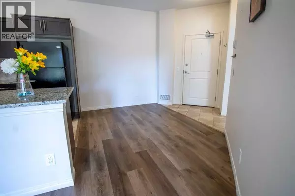 Calgary, AB T3R0K5,1123, 1540 Sherwood Boulevard NW
