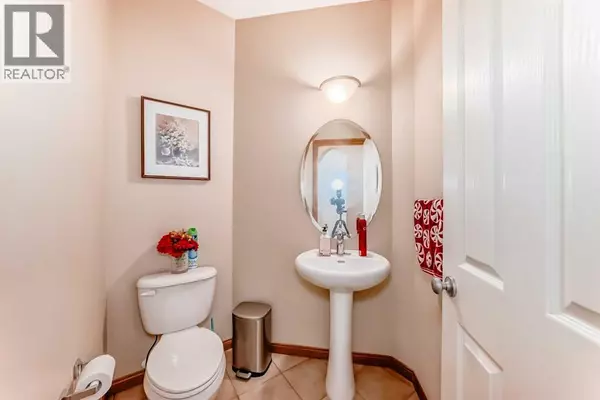 Calgary, AB T3A6E5,75 Hampstead Way NW