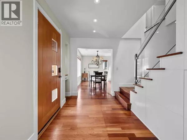 Calgary, AB T2T3K9,2716 Carleton Street SW