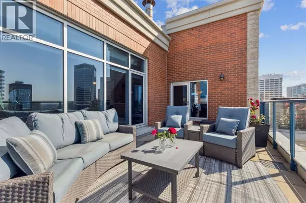 Calgary, AB T2P0C3,2802, 910 5 Avenue SW