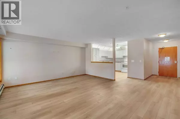 Calgary, AB T3H3L7,109, 7239 Sierra Morena Boulevard SW