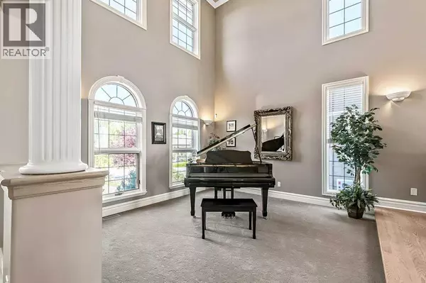 Calgary, AB T2W3A8,12900 Canso Place SW