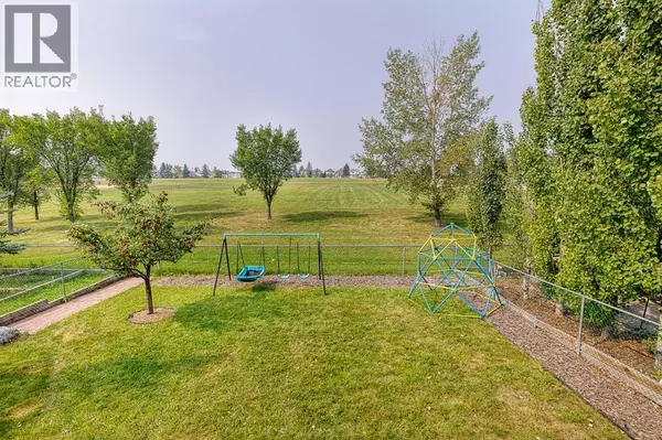 Calgary, AB T1Y7B9,7242 Laguna Way NE