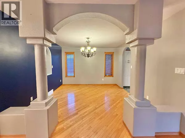 Hinton, AB T7V1H3,131 Tocher Avenue