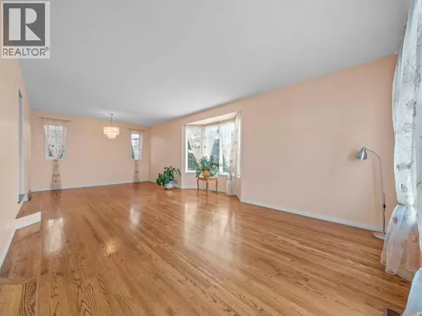 Calgary, AB T2W6C6,91 Woodbrook Road SW