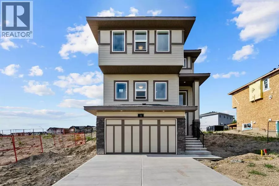 129 Heritage Boulevard, Cochrane, AB T4C3G8
