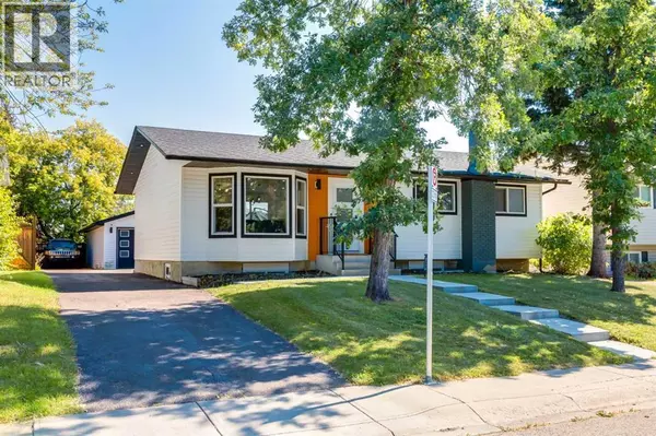 Calgary, AB T2W2E4,392 Cantrell Drive SW