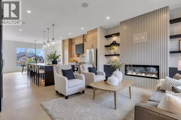 42 Collingwood Place NW, Calgary, AB T2L0P9