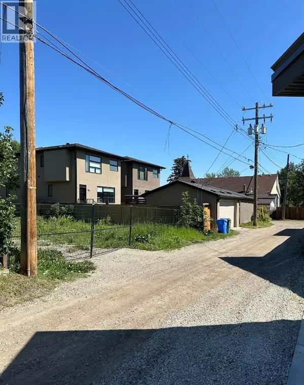 Calgary, AB T3C0A7,3521 3 Avenue SW