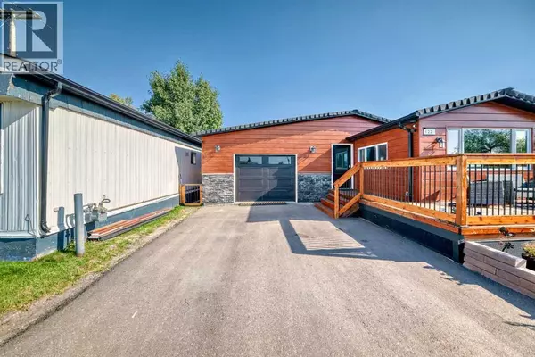 Calgary, AB T2A0W6,122, 6220 17 Avenue SE