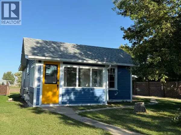 Arrowwood, AB T0L0B0,32 2 Street W