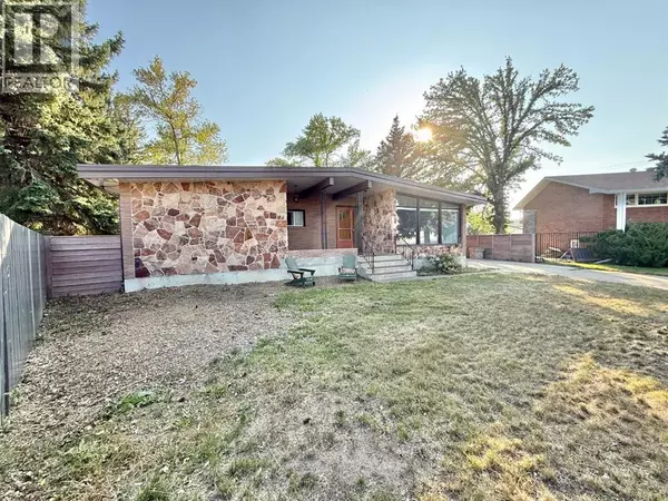 Brooks, AB T1R1C8,15 Laurel Place W