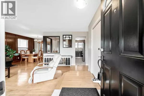 Calgary, AB T2A4Y9,5212 5 Avenue SE