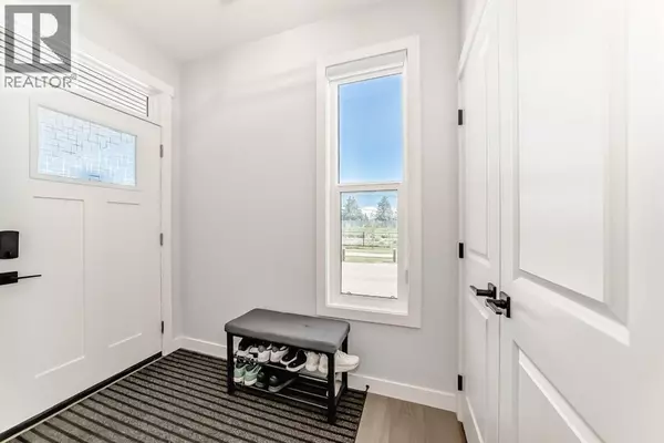 Airdrie, AB T4B5N1,857 Midtown Drive SW