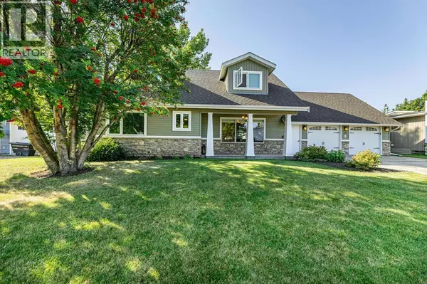 Lacombe, AB T4L1R4,33 FAIRWAY Drive