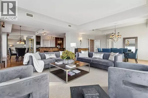 Calgary, AB T2P5M9,1101, 110 7 Street SW