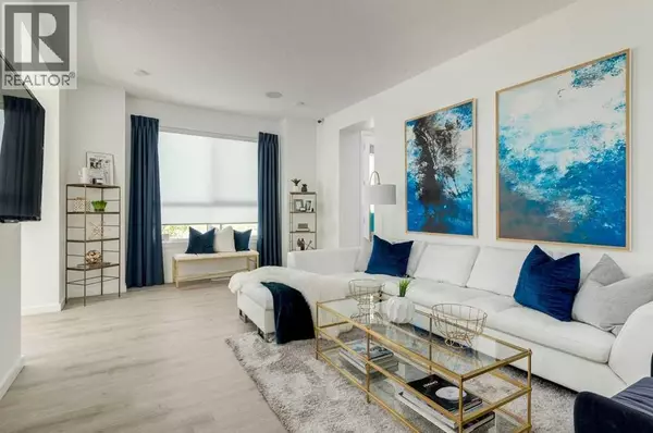 Calgary, AB T3S0L1,231 Savoy Landing SE