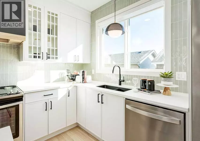 231 Savoy Landing SE, Calgary, AB T3S0L1