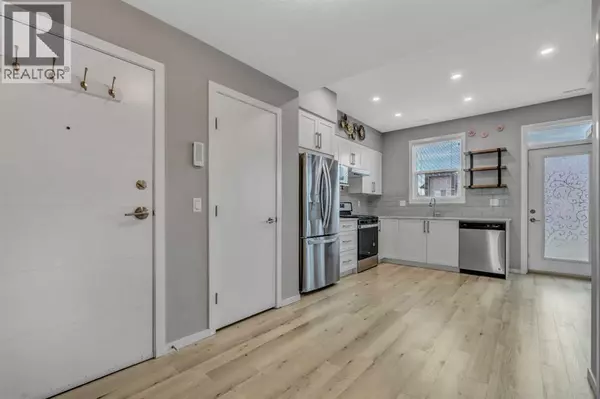 Calgary, AB T3N1M6,203, 140 Redstone Walk NE