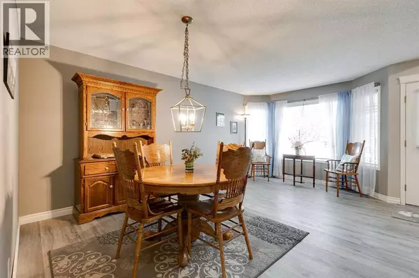 Calgary, AB T2Z2N5,274 Mt Assiniboine Place SE